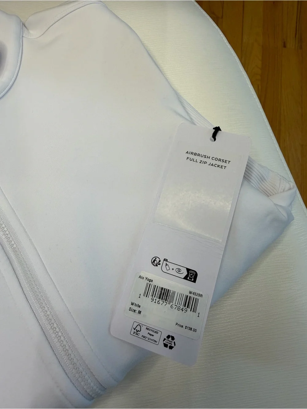 ALO Yoga Airbrush Corset Full Zip Jacket White Size M NWT Sculpting Thumbholes